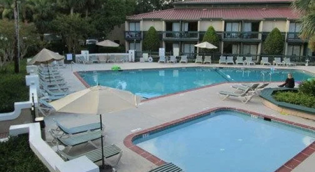 S.R Hotel