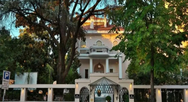 Padam Boutique Hotel & Restaurant