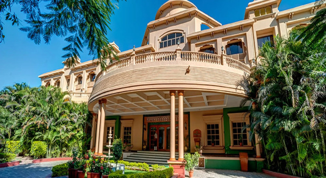 Shraddha Inn - Shirdi, Забронировать Отель Отели штата Махараштры 3 звезды, 3*