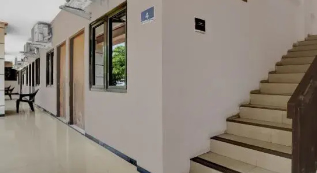 OYO 94899 Homestay Syariah Near UPN