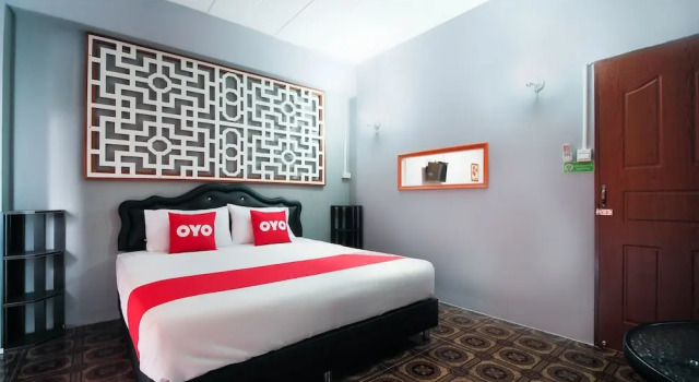 Люкс OYO 1006 FO Room