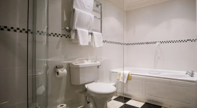 Номер Superior Miskin Manor Hotel And Health Club