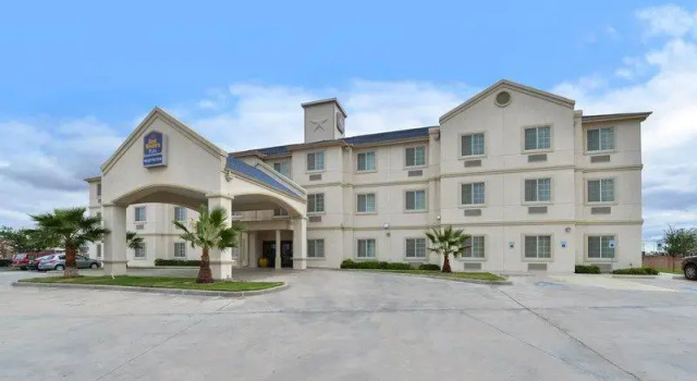 Четырёхместный номер Standard Best Western Plus Monahans Inn and Suites