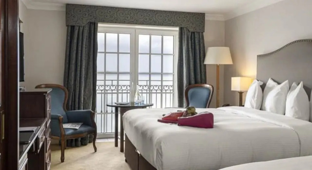 Двухместный номер Superior с балконом Bayview Hotel