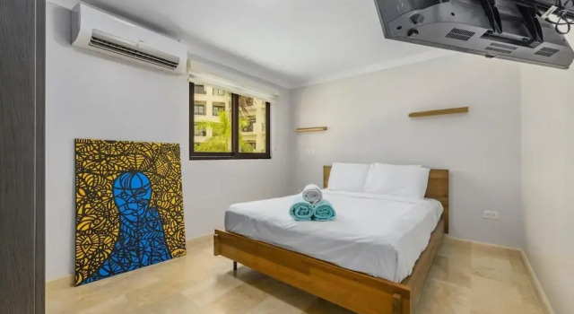 Unique 2BR Penthouse w Privaterooftop Palmbeach, Varaa Huoneisto Hotellit Palm Beach. pysäköinnillä, Pysäköinti