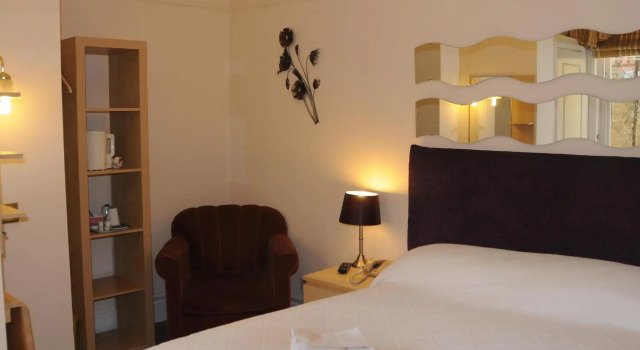 Двухместный номер Economy Edward Hotel