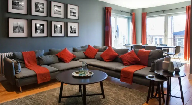 Spacious 2BR Central Glasgow Flat for 4, Забронировать Отель Отели Glasgow & The Clyde Valley 4 звезды, 4*