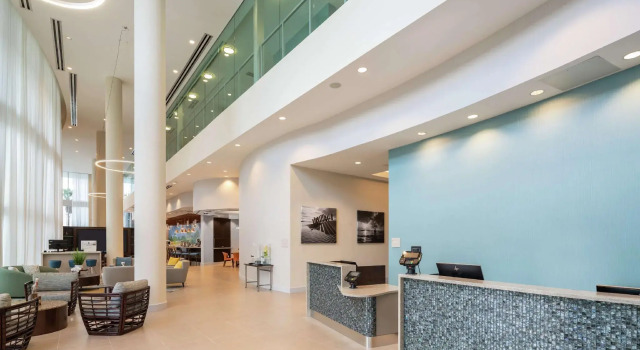 Номер Standard DoubleTree by Hilton Miami Doral