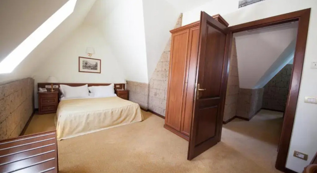 Люкс House of Dracula Hotel