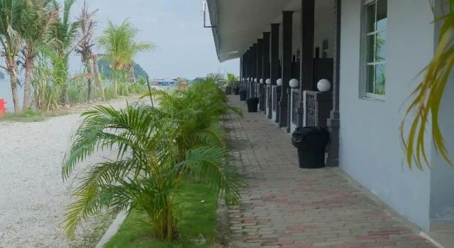 Трёхместный номер Standard с видом на море Penarak Bamboo Beach Motel