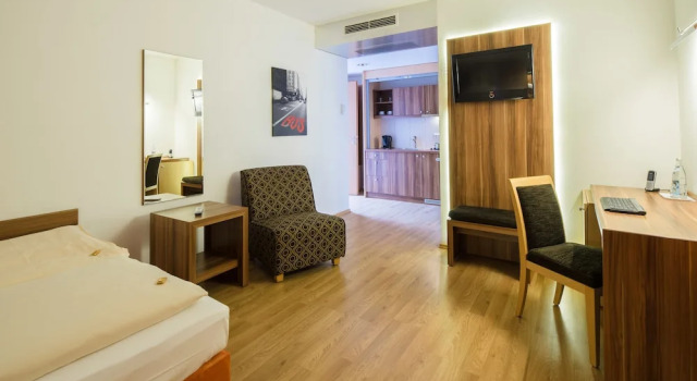Номер Comfort Hotel Meridian ***superior