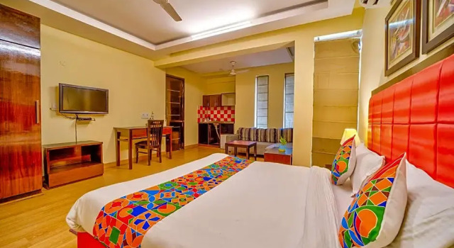 Люкс Fabhotel Rivlet Inn
