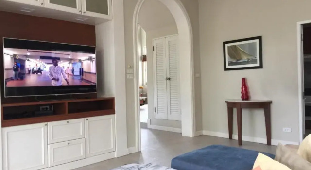 Baan Dhewaran Beachfront Villa