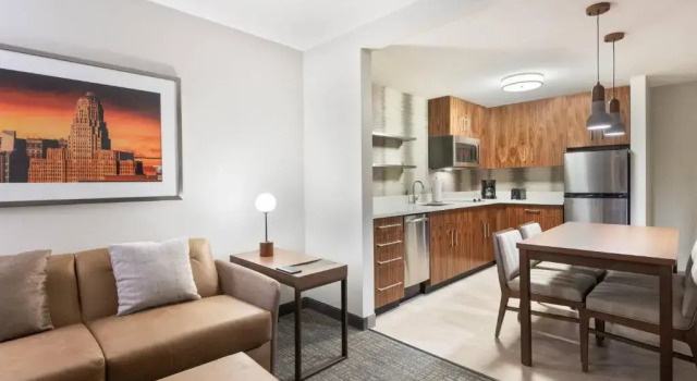 Четырёхместный люкс Residence Inn by Marriott Buffalo Downtown
