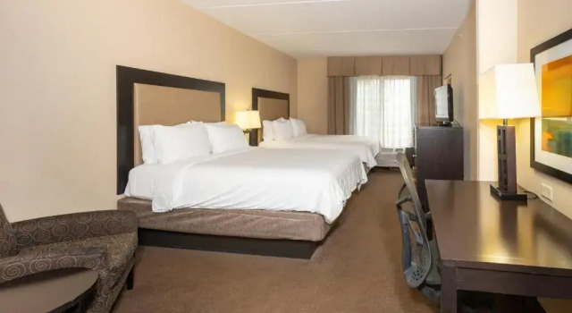Четырёхместный номер Standard Holiday Inn Express & Suites Jacksonville Airport by IHG