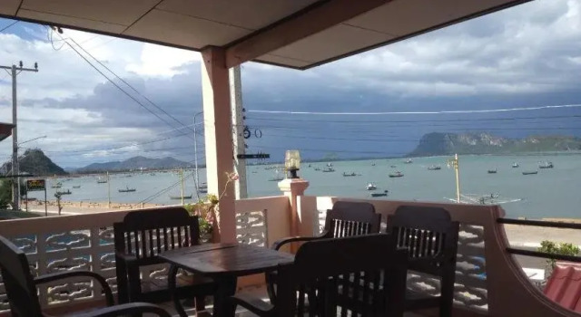 SeeSea Guesthouse, Rezervovat Hotel Hotely v Central Thailand se snídaní, Snídaně