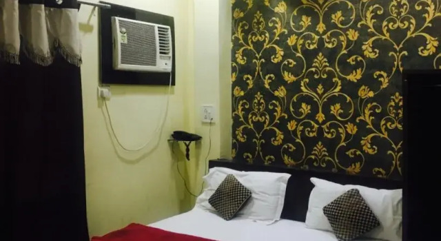 Hotel Divine Inn, Забронировать Отель Варанаси штат Уттар-Прадеш, рядом с Гхат Асси