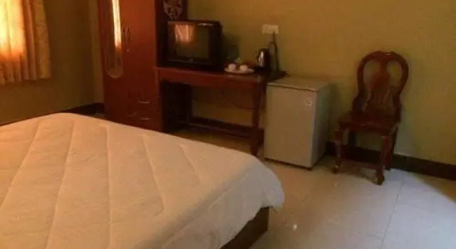 Thmor Da 2, Prenota Hotel Kampong Thmar 