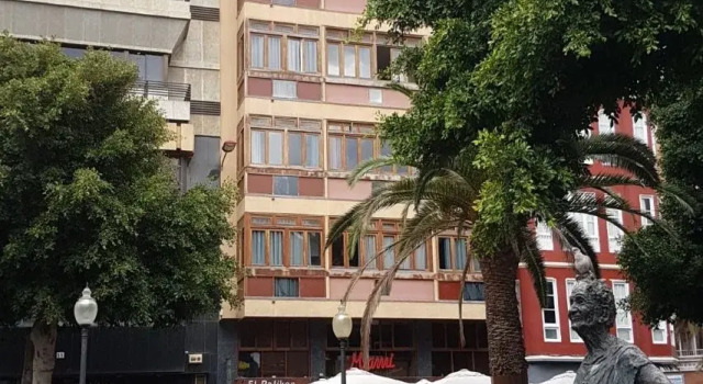 Miami Las Palmas Apartments