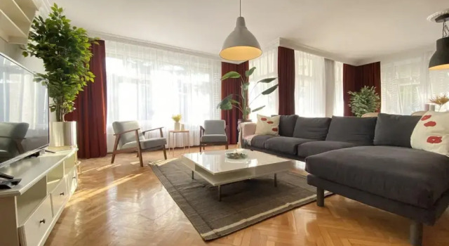 Апартаменты Missafir Spacious Flat Near Caddebostan Coast