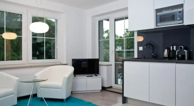 Студия с балконом Haller House Apartamenty