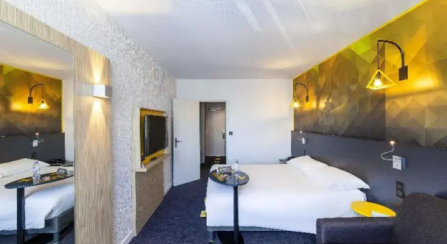 Двухместный номер Standard с балконом ibis Styles Poitiers Nord