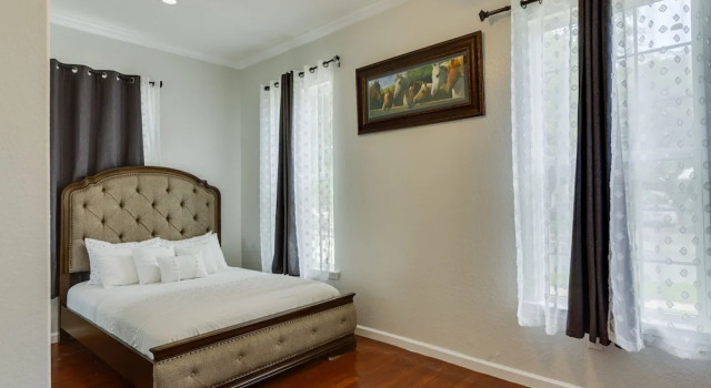 Woodlawn Main-House Downtown SA
