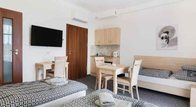 Номер Deluxe Astra Apartments