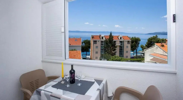 Студия с видом на море Apartments Ankica, beach located, sea view, free parking