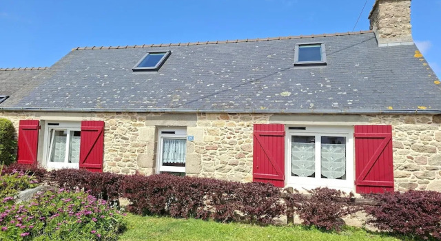 Breton Stone Cottage by Sandy Beaches, Rezervasyon Tatil Evi Landeda Finistère