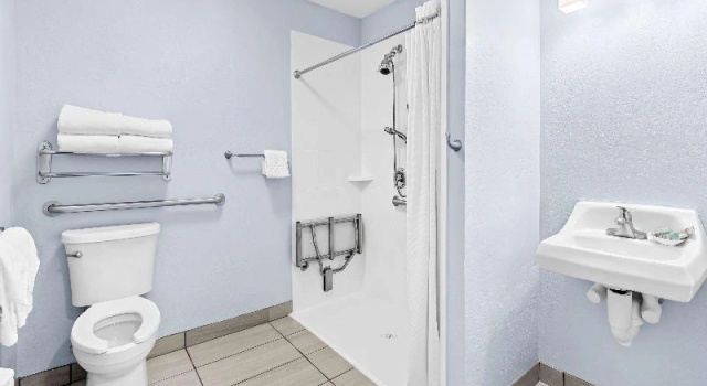 Четырёхместный номер Standard Best Western Vista Manor Lodge