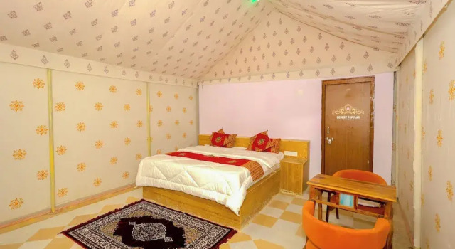 Desert Popular Resort & Camp, Забронировать Курортный отель Отели штата Раджастхана с парковкой, Парковка