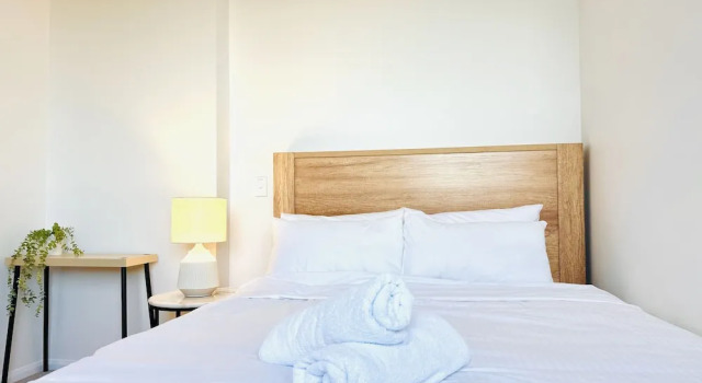 Peninsula Apartments Hosted by Gold Coast Holiday Stays, Забронировать Апартаменты/квартира Отели Хоуп-Айленд с бассейном, Бассейн