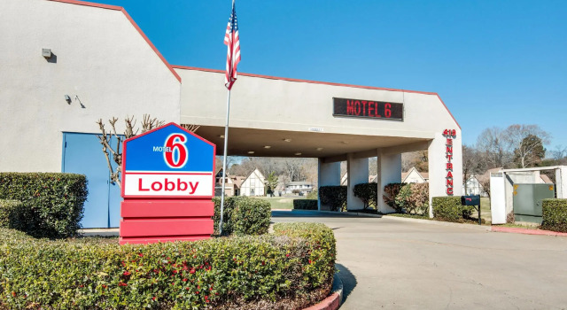 Motel 6 Longview, TX - North