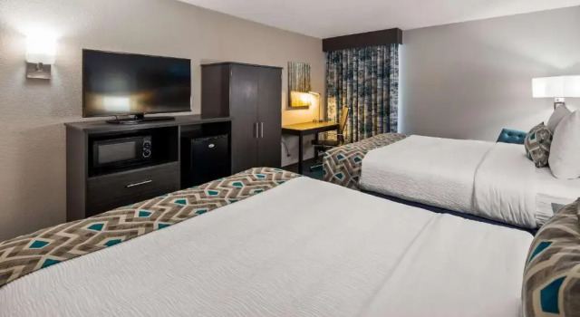 Четырёхместный номер Standard Comfort Inn Dallas North Love Field Airport