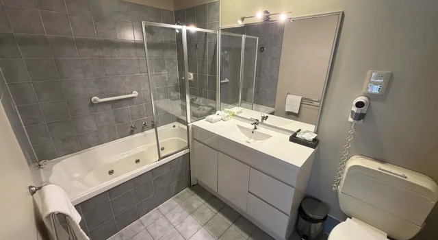 Номер Executive Ringwood Lake Inn