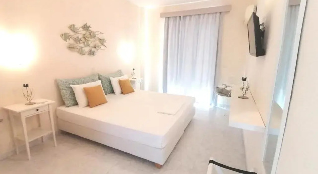 Akrogiali, Buchen Sie Hotel Hotels in Saronische Inseln mit Parkplatz, Parkplätze