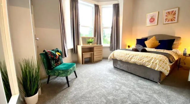 Funky Stylish Apartment! - 5 Minute Walk to the Best Beach! - Great Location - Parking - Netflix - Fast WiFi - Smart TV - Newly decorated - sleeps up to 4! Close to Bournemouth & Poole Town Centre & Sandbanks, Varaa Huoneisto Asunnot kohteessa Merseyside, Huoneisto