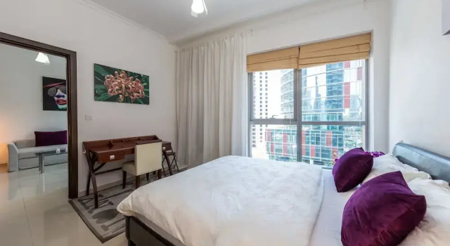 West Tower by Deluxe Holiday Homes, Забронировать Отель Дубай-Марина , рядом с Dubai Marina Yacht Club