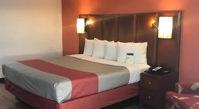 Номер Standard Motel 6-Van Buren, AR I- 40