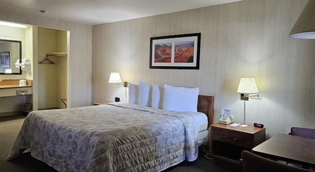 Номер Standard Orland Inn