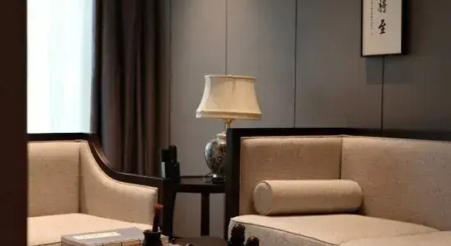 Двухместный люкс Deluxe c 1 комнатой с видом на озеро Pujin Hotel (Wuhan High Speed Railway Station Happy Valley Branch)