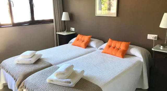 Апартаменты Apartamentos El Hospital de Villahormes