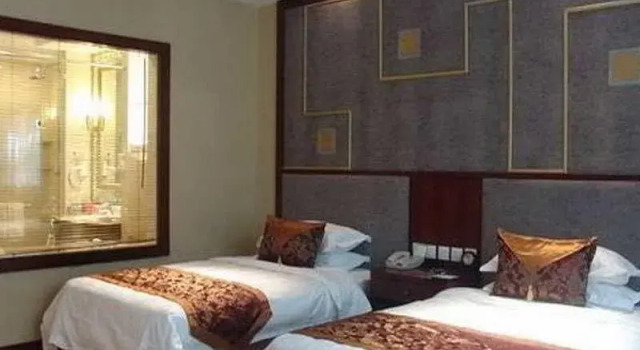 Hua Shan Yuan Hot Spring, Rezerwuj Hotel Hotele 4-gwiazdkowe w Pekin, 4*
