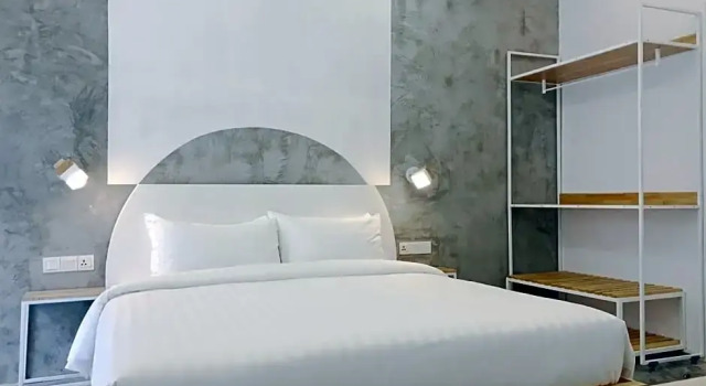 Номер Standard с балконом HOOD Hostel