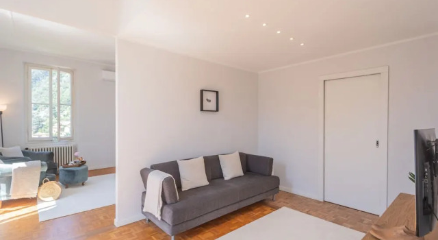 Villa Chiara Moltrasio with private garden by Rent All Como, Buchen Sie Villa Moltrasio Comer See