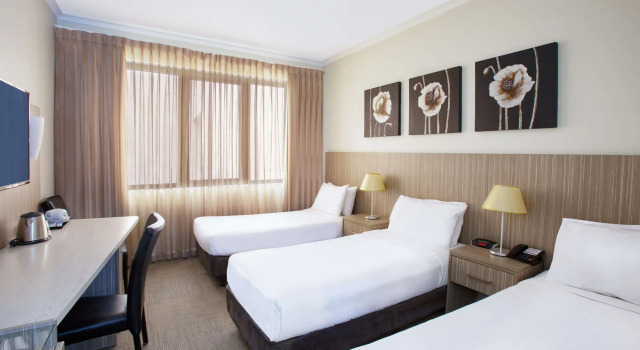 Трёхместный номер Deluxe Metro Hotel Marlow Sydney Central