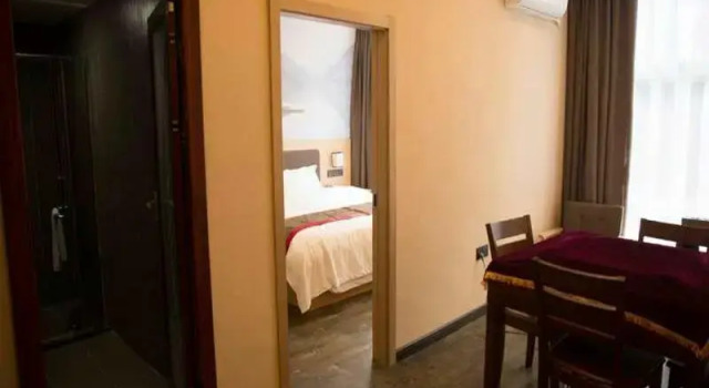 Thank Inn Hotel Guizhou Guiyang Guanshanhu District Century City, Varaa Hotelli Guanshanhu District 