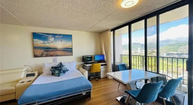 Spacious 14th Floor Corner Suite, Partial Diamond Head and Ocean Views, FREE Parking! by Koko Resort Vacation Rentals, Rezerwuj Ośrodek wypoczynkowy Honolulu Oahu