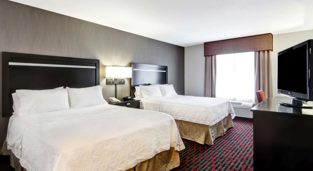 Hampton Inn & Suites Red Deer, Book Hotel Red Deer Central Alberta